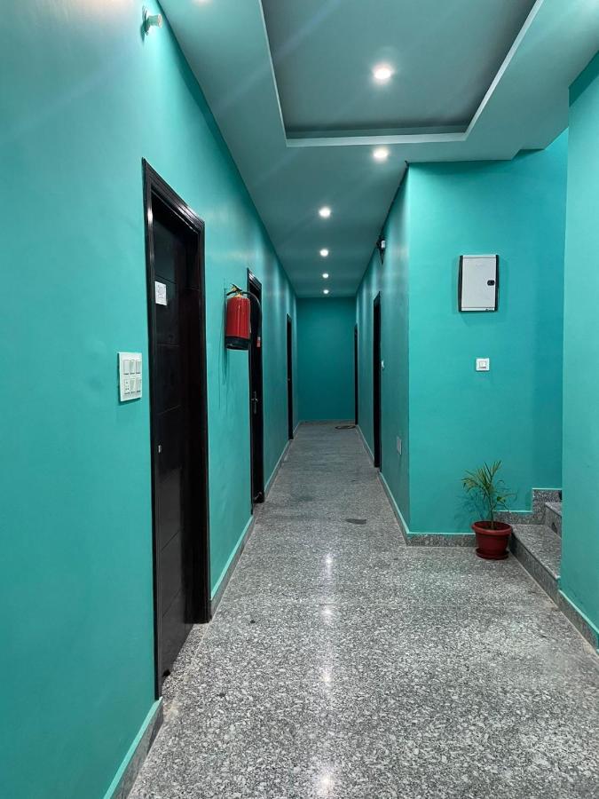 Hotel Manohar Rishīkesh 外观 照片