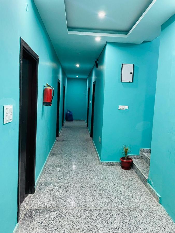 Hotel Manohar Rishīkesh 外观 照片