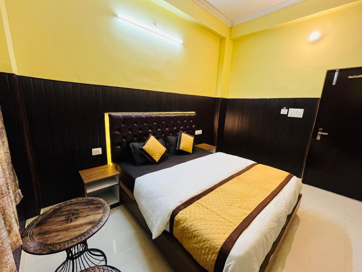 Hotel Manohar Rishīkesh 外观 照片