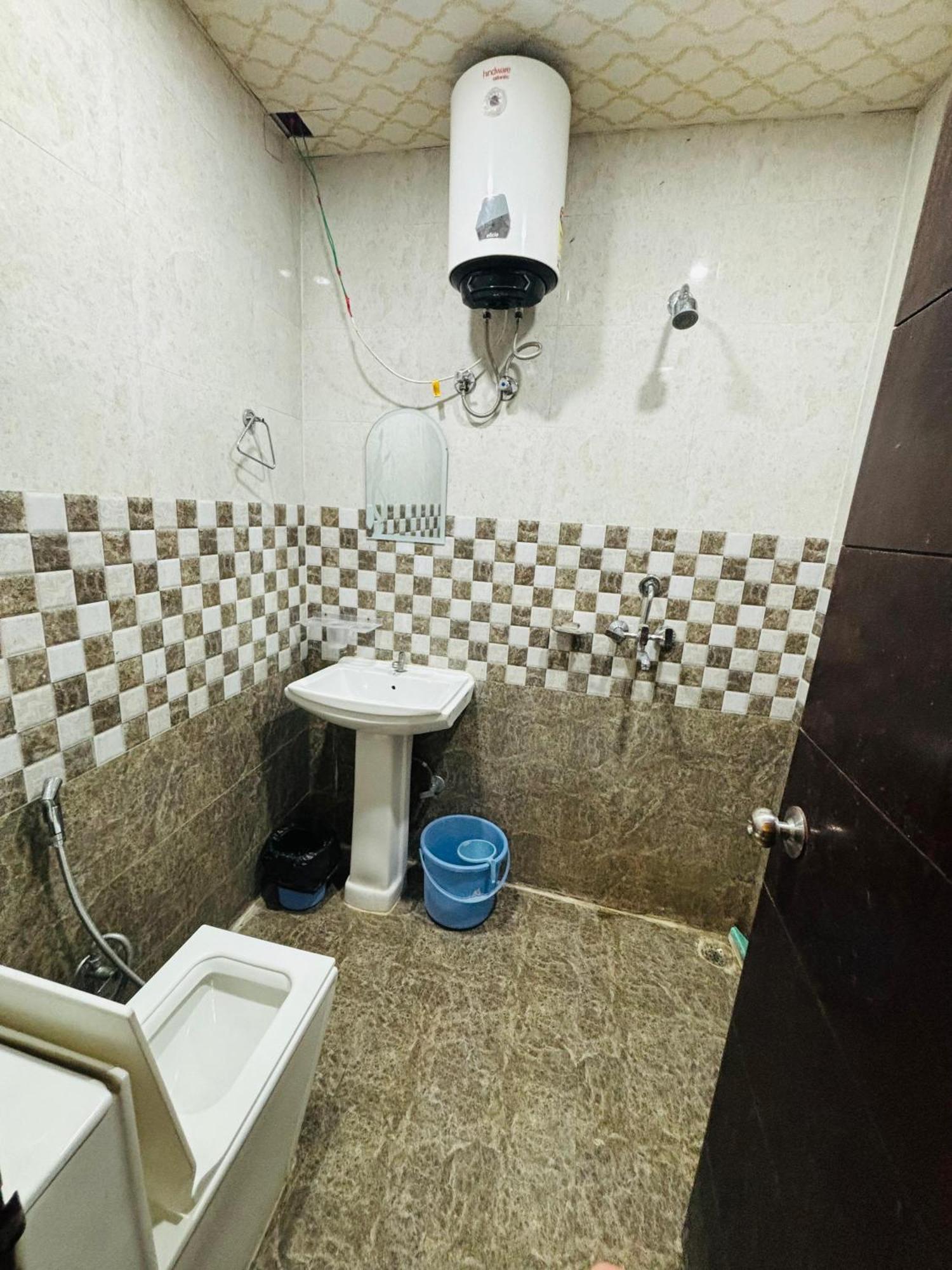 Hotel Manohar Rishīkesh 外观 照片